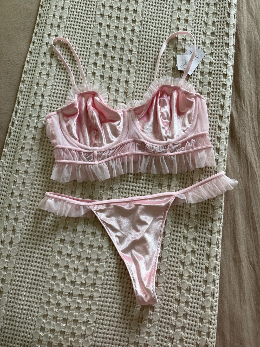 NEW Auden Pink Velvet Ruffle Bralette & Thong Lingerie Set Size M
